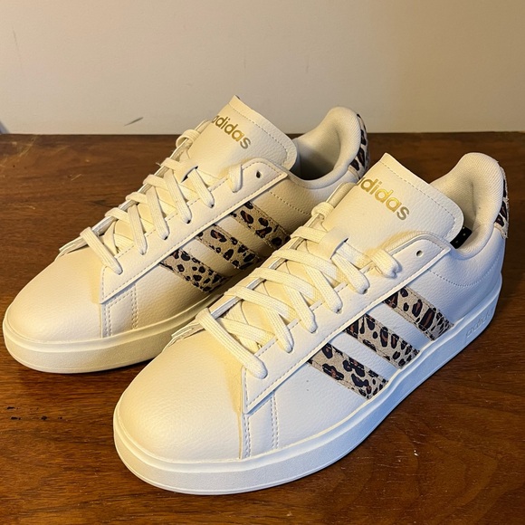 ADIDAS Women's Grand Court 2.0 Leopard Print Shoes - Picture 1 of 7
